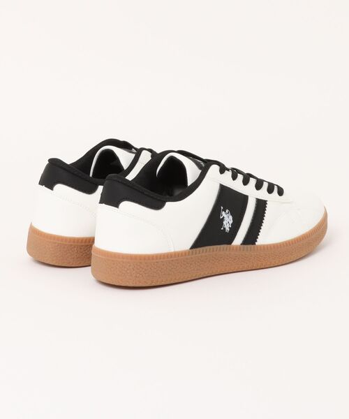 U.S. POLO ASSN.(ユーエスポロアッスン)の「【U.S.POLO ASSN./ユーエスポロアッスン】【最旬フットボールデザイン】ローカットスニーカー 上質PUレザー ガムソール(スニーカー・メンズ・ブラック/ホワイト/ベージュ・25.5cm/26cm/26.5cm/27cm/25cm)」の4枚目の写真