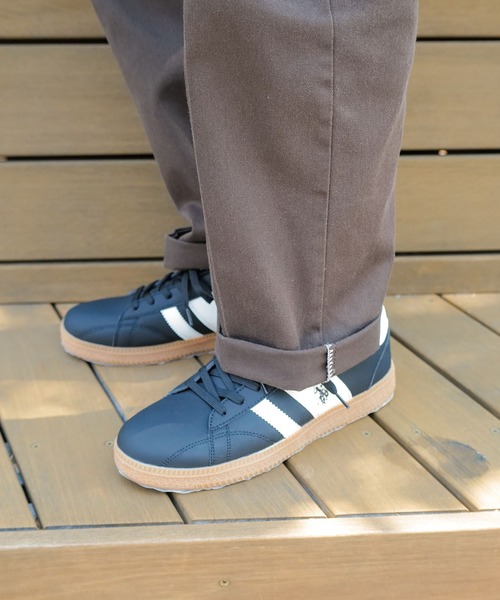 U.S. POLO ASSN.(ユーエスポロアッスン)の「【U.S.POLO ASSN./ユーエスポロアッスン】【最旬フットボールデザイン】ローカットスニーカー 上質PUレザー ガムソール(スニーカー・メンズ・ブラック/ホワイト/ベージュ・25.5cm/26cm/26.5cm/27cm/25cm)」の12枚目の写真