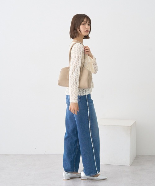 earth music&ecology（アースミュージックアンドエコロジー）の「ワイドフリンジデニムパンツ（デニムパンツ・レディース・ライトインディゴブルー/インディゴブルー・S/M）」の15枚目の写真