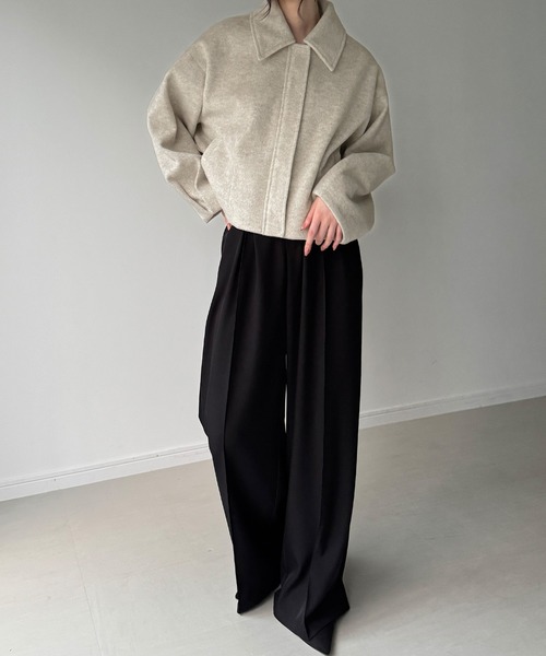 JUNOAH(ジュノア)の「ステンカラーショートコート(ステンカラーコート・レディース・ダークグレー/ブラック/アイボリー・SMALL/MEDIUM/LARGE)」の6枚目の写真