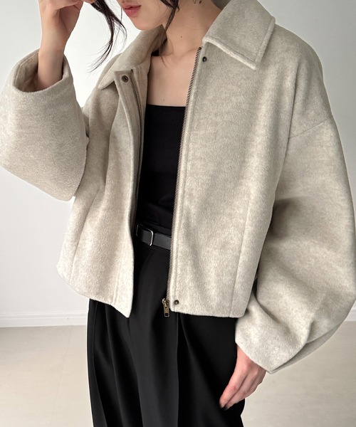 JUNOAH(ジュノア)の「ステンカラーショートコート(ステンカラーコート・レディース・ダークグレー/ブラック/アイボリー・SMALL/MEDIUM/LARGE)」の7枚目の写真