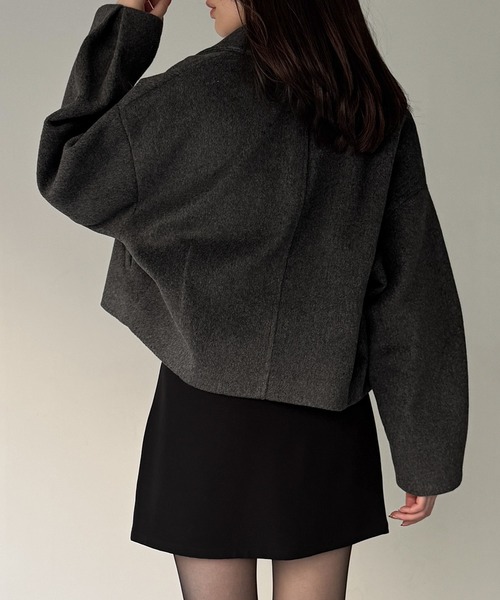 JUNOAH(ジュノア)の「ステンカラーショートコート(ステンカラーコート・レディース・ダークグレー/ブラック/アイボリー・SMALL/MEDIUM/LARGE)」の18枚目の写真