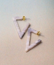 IO（イオ）（イオ）の「【チタンポスト ヒョウ柄トライアングルフープピアス】（ピアス（両耳用））」