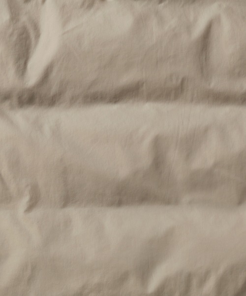 無印良品（ムジルシリョウヒン）の「婦人　軽量ダウンポケッタブルノーカラージャケット（ダウンジャケット/コート・レディース・ブラック/ライトベージュ・S/L/XL）」の12枚目の写真