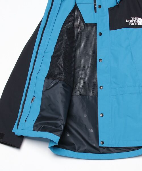 THE NORTH FACE(ザノースフェイス)の「ザ ノース フェイス THE NORTH FACE Mountain Light Jacket_マウンテンライトジャケット(マウンテンパーカー・メンズ・グレー/ブラック×ブルー/ブラック・LL/S/M/L/3L)」の5枚目の写真