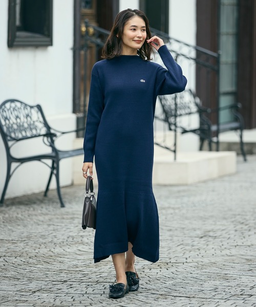 LACOSTE（ラコステ）の「ローウエストリブニットドレス / フレアワンピース（ワンピース・レディース・ダークブラウン/ネイビー/オフホワイト・36/34/38/40）」の3枚目の写真