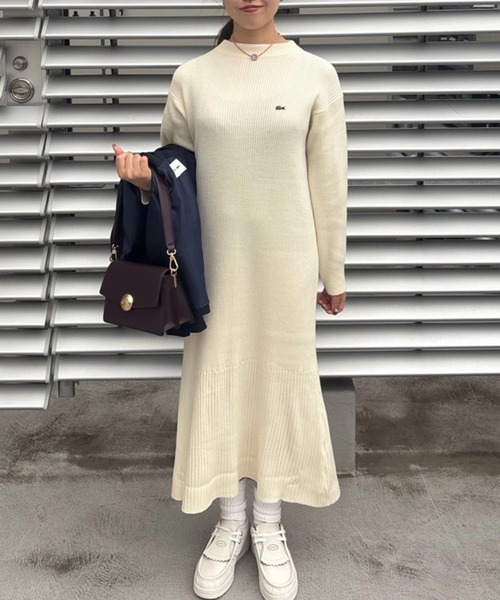 LACOSTE（ラコステ）の「ローウエストリブニットドレス / フレアワンピース（ワンピース・レディース・ダークブラウン/ネイビー/オフホワイト・36/34/38/40）」の2枚目の写真