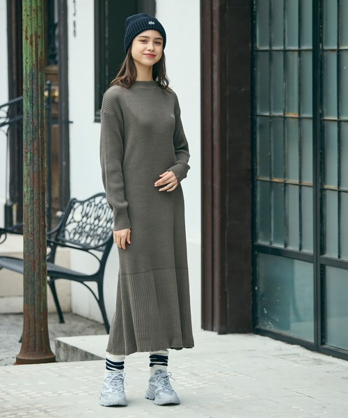 LACOSTE（ラコステ）の「ローウエストリブニットドレス / フレアワンピース（ワンピース・レディース・ダークブラウン/ネイビー/オフホワイト・36/34/38/40）」の5枚目の写真