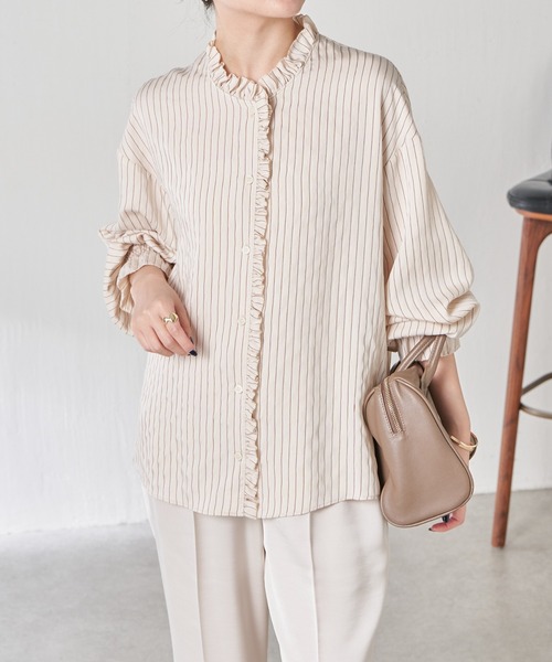 COLLAGE GALLARDAGALANTE（コラージュガリャルダガランテ）の「フリルカラーシャツ（シャツ/ブラウス・レディース・ベージュ/サックスブルー・FREE）」の4枚目の写真