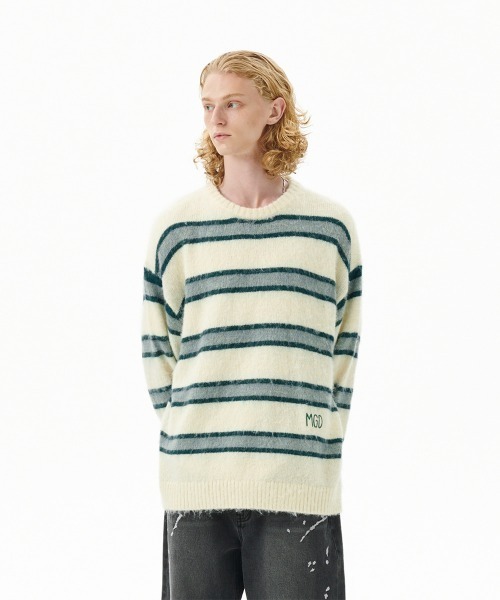 MAHAGRID(マハグリッド)の「『mahagrid/マハグリッド』 HAIRY STRIPE KNIT SWEATER/ヘアリーボーダー ニットシャツ(ニット/セーター・レディース・ネイビー/アイボリー/ボルドー・L/M)」の4枚目の写真