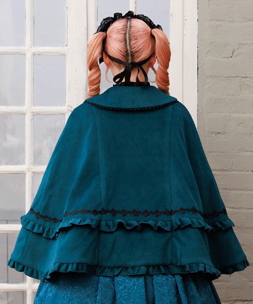 フリルケープコート（ダッフルコート）｜Chalmiere（シャルミエール