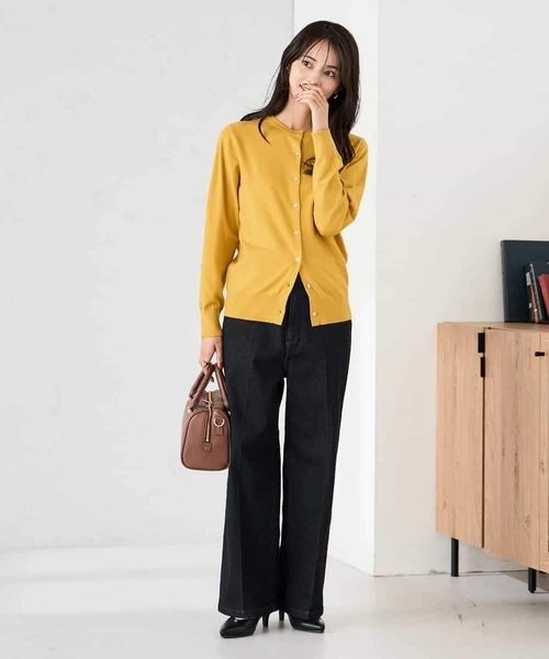 a.v.v（アーヴェヴェ）の「【洗える】クルーネック美ラクるカーディガン（カーディガン/ボレロ・レディース・マスタード/レッド/ブラック/アイボリー/グレー/グレー系その他/パープル/ブルー・38/40/36）」の14枚目の写真