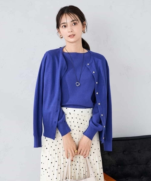 a.v.v（アーヴェヴェ）の「【洗える】クルーネック美ラクるカーディガン（カーディガン/ボレロ・レディース・マスタード/レッド/ブラック/アイボリー/グレー/グレー系その他/パープル/ブルー・38/40/36）」の18枚目の写真