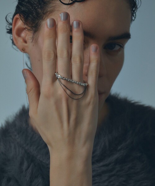 and cloud(アンドクラウド)の「Drape Chain Double Ring(リング・レディース・シルバー系その他・M/S)」の3枚目の写真