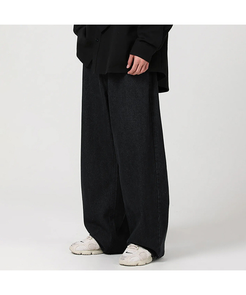 AVANDRESS(アバンドレス )の「This is wide pants BLACK(デニムパンツ・レディース・その他・1/2/0/4/3)」の1枚目の写真