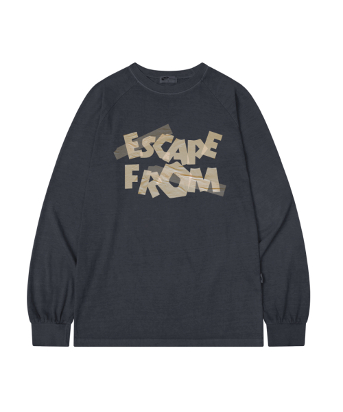 ESCAPEFROM（エスケープフロム）の「テープロゴプリントオーバーサイズピグメントロングスリーブ [4色]（Tシャツ/カットソー・レディース・ブルー/グレー/バーガンディー/ブラウン・MEDIUM）」の8枚目の写真