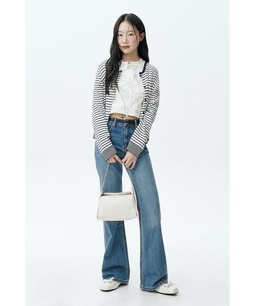 MUSINSA STANDARD WOMAN（ムシンサスタンダードウーマン）の「ウィメンズブーツカットデニムパンツ[ライトインディゴ]（デニムパンツ・レディース・その他・29/30/24/25/26/27/28）」の2枚目の写真