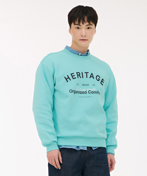 CHASECULT(チェイスカルト)の「共用エッセンシャルロゴスウェットシャツ-スカイブルー(スウェット・メンズ・ブルー・90/100/95/105)」の2枚目の写真