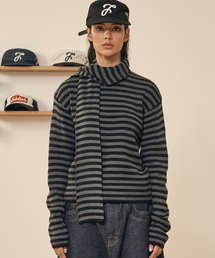 TAKEASY（テイクイージー）の「[2PACK] ストライプクロップニット + マフラー (ブラック+チャコール)（ニット/セーター）」