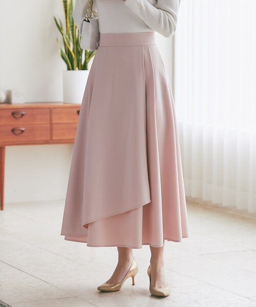 La boutique BonBon(ラブティックボンボン)の「【春まで使える!・お上品シルエット】アシメラップ風フレアスカート(スカート・レディース・オフホワイト/グレイッシュベージュ/ピンク・36/38)」の3枚目の写真