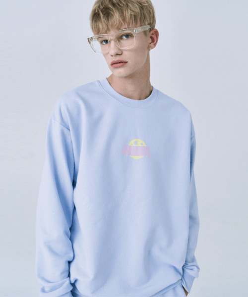 MILLION DAY（ミリオンデイ）の「MILLION PING-PONG SWEATSHIRT（スウェット・メンズ・ブルー/イエロー/パープル/ホワイト・LARGE/X-LARGE/MEDIUM）」の2枚目の写真