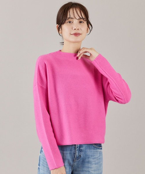 INED（イネド）の「モックネックプルオーバーニット（ニット/セーター・レディース・チェリーピンク/チャコールグレー/オフホワイト/サックスブルー・9号/11号）」の4枚目の写真