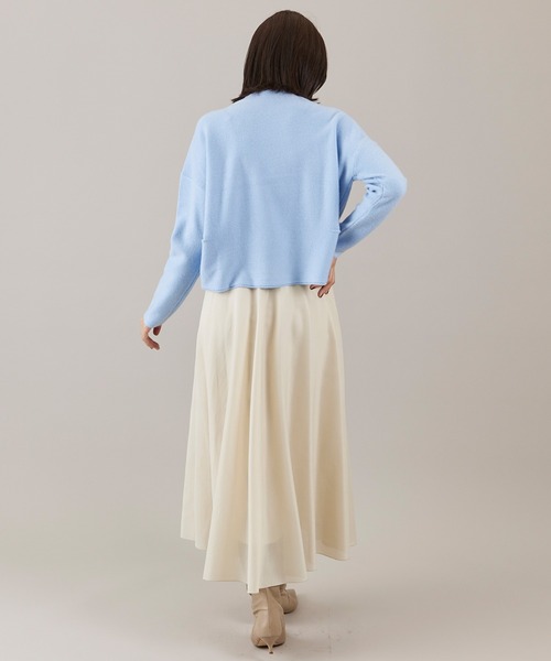 INED（イネド）の「モックネックプルオーバーニット（ニット/セーター・レディース・チェリーピンク/チャコールグレー/オフホワイト/サックスブルー・9号/11号）」の9枚目の写真