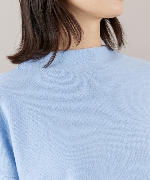 INED（イネド）の「モックネックプルオーバーニット（ニット/セーター・レディース・チェリーピンク/チャコールグレー/オフホワイト/サックスブルー・9号/11号）」の16枚目の写真