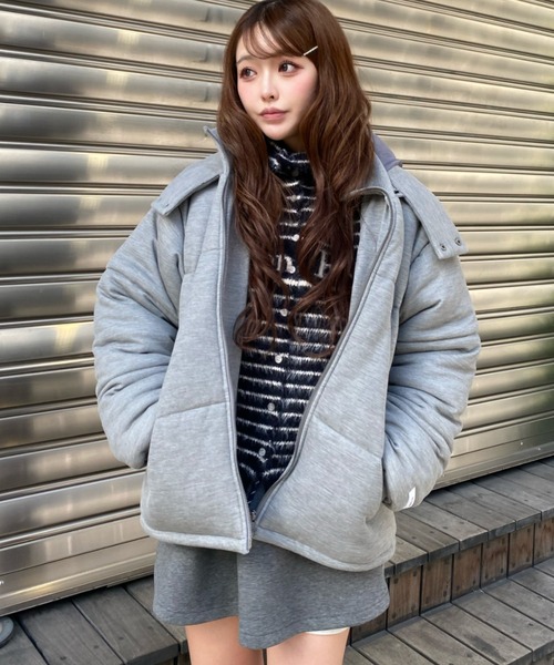 RAY CASSIN（レイカズン）の「カットロゴダウン（ダウンジャケット/コート・レディース・グレー/チャコールグレー/グレー系その他2・FREE）」の3枚目の写真