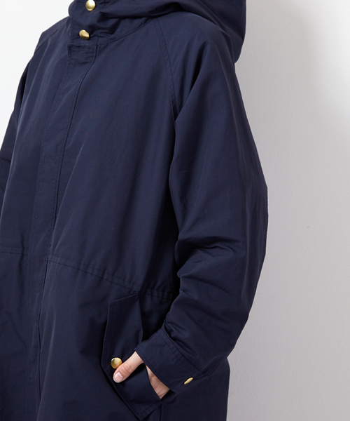 AMERICAN RAG CIE(アメリカンラグシー)の「AMERICAN RAG CIEミリタリーフードコート/214-AMR-dms-L161-CO036(ミリタリージャケット・レディース・ネイビー/カーキ・FREE)」の15枚目の写真