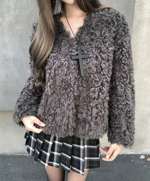 VEILA(ヴェイラ)の「フェイクファーノーカラージャケット(その他アウター・レディース・ダークブラウン/グレー・S/M)」の17枚目の写真