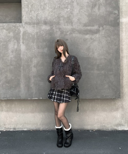 VEILA(ヴェイラ)の「フェイクファーノーカラージャケット(その他アウター・レディース・ダークブラウン/グレー・S/M)」の4枚目の写真