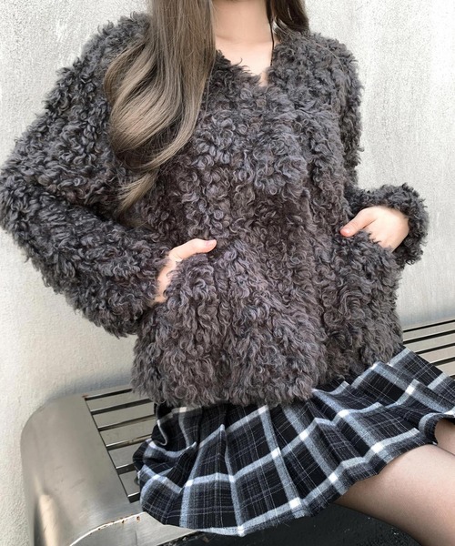 VEILA(ヴェイラ)の「フェイクファーノーカラージャケット(その他アウター・レディース・ダークブラウン/グレー・S/M)」の12枚目の写真