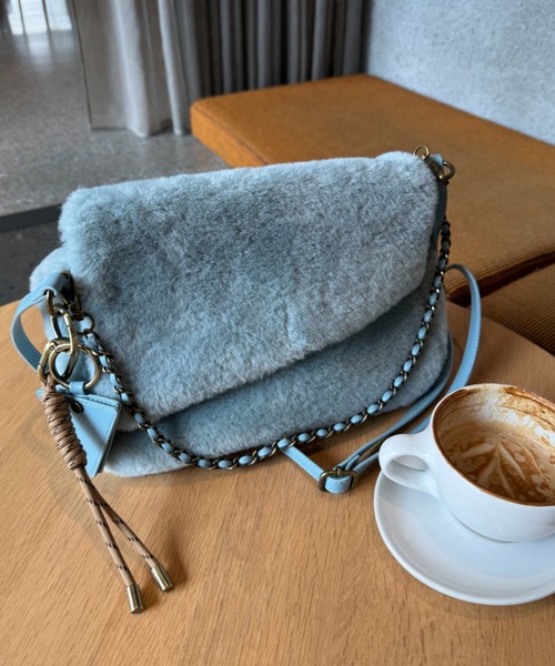 CIAOPANIC TYPY（チャオパニックティピー）の「ミラーチャーム付きアソート素材フラップチェーンBAG（ショルダーバッグ・レディース・アイボリー/ブラック/サックスブルー/ブラウン・ONE SIZE）」の10枚目の写真