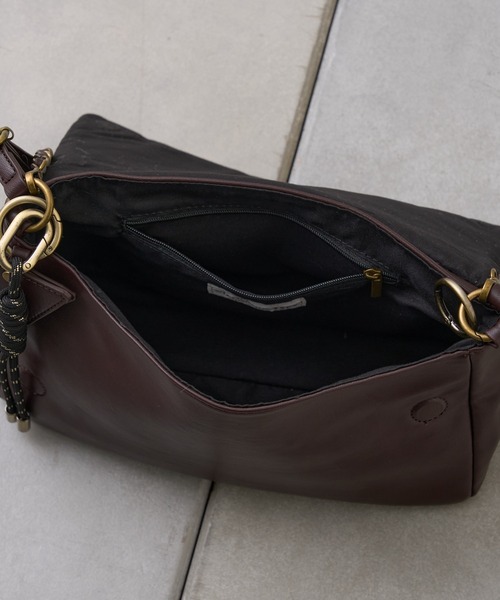 セール】ミラーチャーム付きアソート素材フラップチェーンBAG