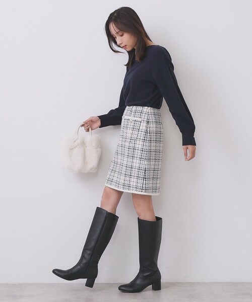 index（インデックス）の「ラメガーター編みボートネックニット【洗濯機OK】《8col/XS～LL》（ニット/セーター・レディース・ピンク/ダークグリーン系7/ネイビー/チャコール/イエロー系その他/サックスブルー/グレー系4/オフホワイト・34/36/38/40/42）」の11枚目の写真