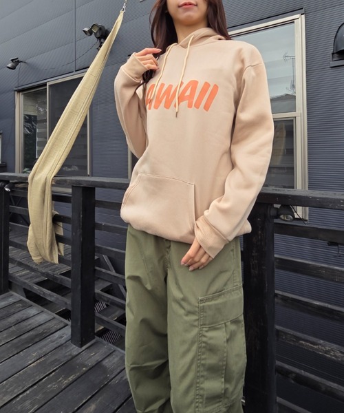 Loco Ocean(ロコオーシャン)の「HAWAIIバックプリントパーカー(パーカー・レディース・クリーム・M/L)」の2枚目の写真