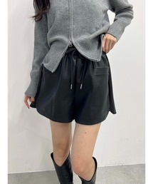 合皮ポケットショートパンツ