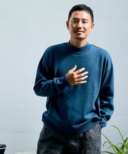 Sunny clouds(サニークラウズ)の「サニークラウズ 重宝ニットレーナー〈メンズ〉(ニット/セーター・メンズ・ブルー/ブラック/キャメル・M/L)」の1枚目の写真