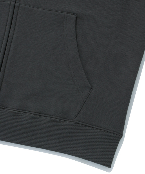 COVERNAT(カバーナット)の「Cロゴフードパーカー ジップアップチャコール(パーカー・レディース・その他・LARGE/MEDIUM/SMALL/X-LARGE/X-SMALL/XX-LARGE)」の8枚目の写真