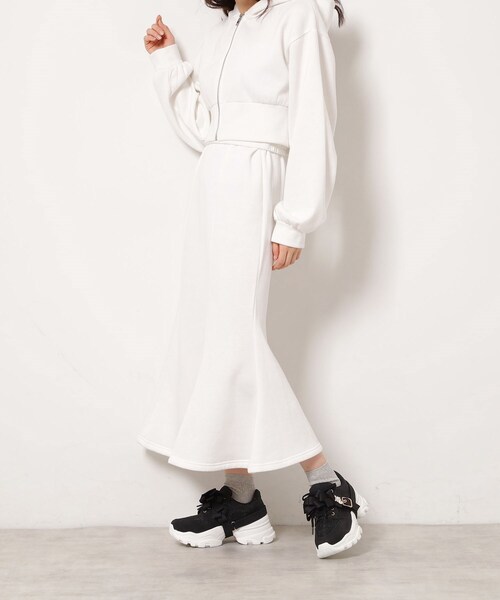 ESPERANZA（エスペランサ）の「ツインリボンベルト付きラメスニーカー（スニーカー・レディース・ホワイト系9/ブラック系8/ベージュ系8・LL/M/L/S）」の10枚目の写真