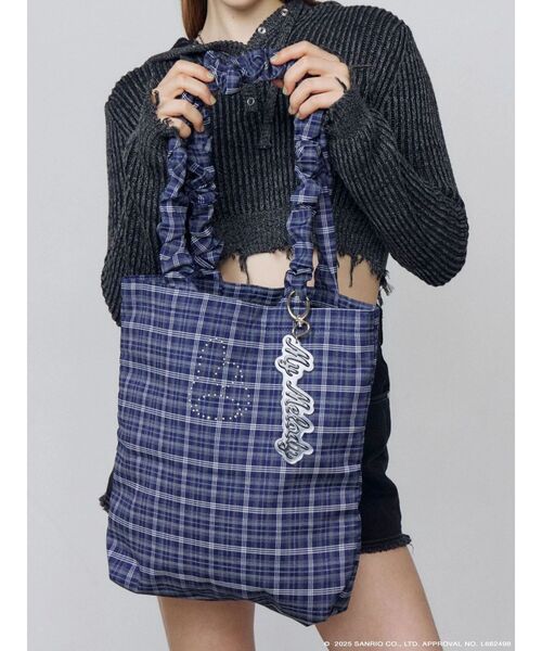 EMODA（エモダ）の「【マイメロディ】STUDS CHECK TOTE BAG（トートバッグ・レディース・レッド/ネイビー・FREE）」の2枚目の写真