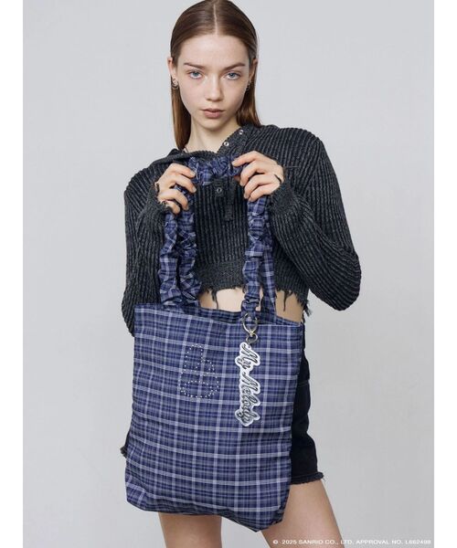 EMODA（エモダ）の「【マイメロディ】STUDS CHECK TOTE BAG（トートバッグ・レディース・レッド/ネイビー・FREE）」の9枚目の写真