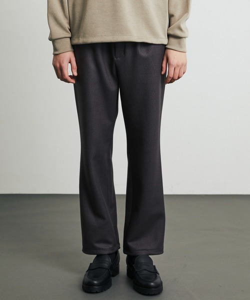 UNITED TOKYO（ユナイテッドトウキョウ）の「≪数量限定≫【WEB限定】＋3.6℃ダウンファブリックイージーパンツ　｜SETUP可能/大人気/+3.6℃ UP / 保温 / 静電気防止 / ストレッチ / ウォッシャブル/羽毛使用/冬服/起毛/防寒（スウェットパンツ・メンズ・チェック/ブラック/その他2・2/1）」の16枚目の写真