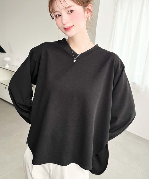 moment+(モーメントプラス)の「しわになりにくい長袖ストレッチジョーゼットVネックTブラウス(Tシャツ/カットソー・レディース・ブラック/ネイビー/オフホワイト・M/L)」の11枚目の写真