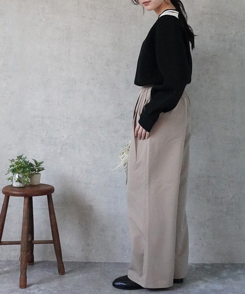 SELECT LEVERY（セレクトリベリー）の「ツータックストレートワイドパンツ（その他パンツ・レディース・ベージュ/ブラック・MEDIUM）」の9枚目の写真