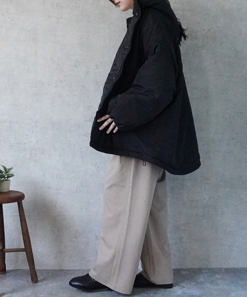 SELECT LEVERY（セレクトリベリー）の「ツータックストレートワイドパンツ（その他パンツ・レディース・ベージュ/ブラック・MEDIUM）」の10枚目の写真