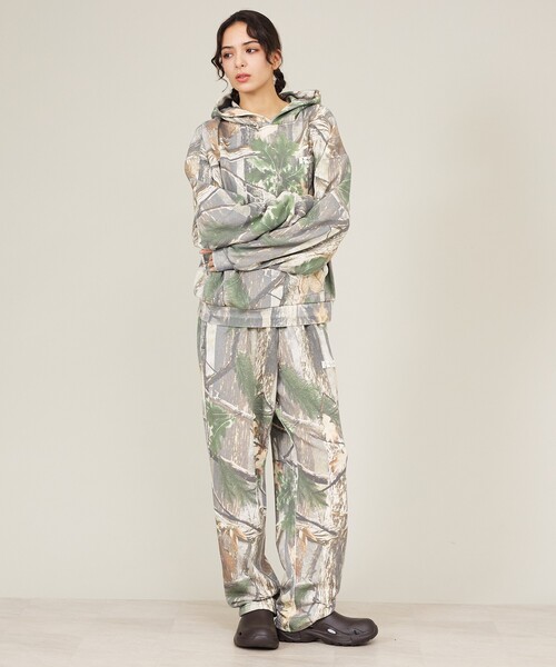 Russell Athletic(ラッセルアスレティック)の「【RUSSELL ATHLETIC / ラッセル アスレティック】RealTree NuBlend Hoodie / リアルツリー ニューブレンド フーディ(カモ柄・パーカー・ユニセックス)(パーカー・メンズ・その他1/その他2・M/L)」の3枚目の写真