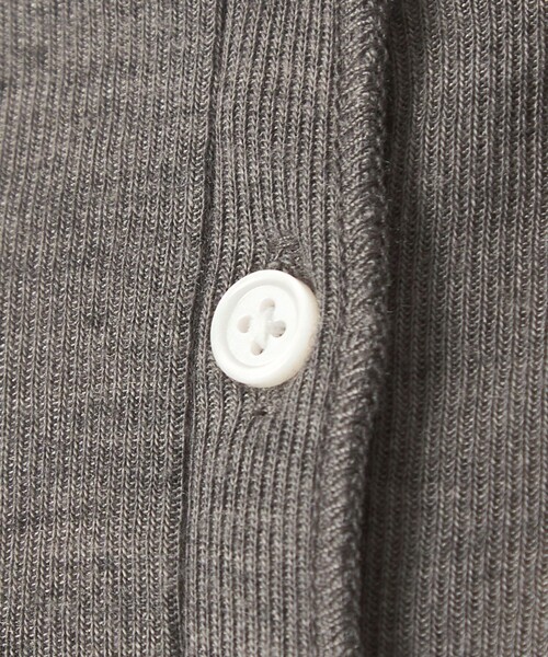 PROTAGONISTA（プロタゴニスタ）の「【別注】＜PROTAGONISTA＞ヘンリーネック ロングスリーブ Tシャツ（Tシャツ/カットソー・レディース・グレー/ライトブルー/ベージュ・FREE）」の5枚目の写真