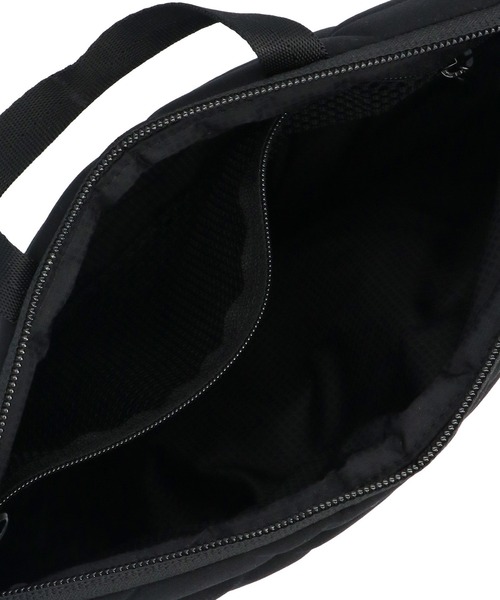 THE NORTH FACE(ザノースフェイス)の「THE NORTH FACE Geoface Pouch ザ ノースフェイス ジオフェイスポーチ(ショルダーバッグ・メンズ・ピンク/ブラック/アイボリー・FREE)」の8枚目の写真